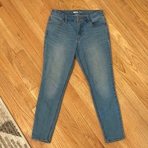 Old Navy Super Skinny Ankle Jeans - 4 Short